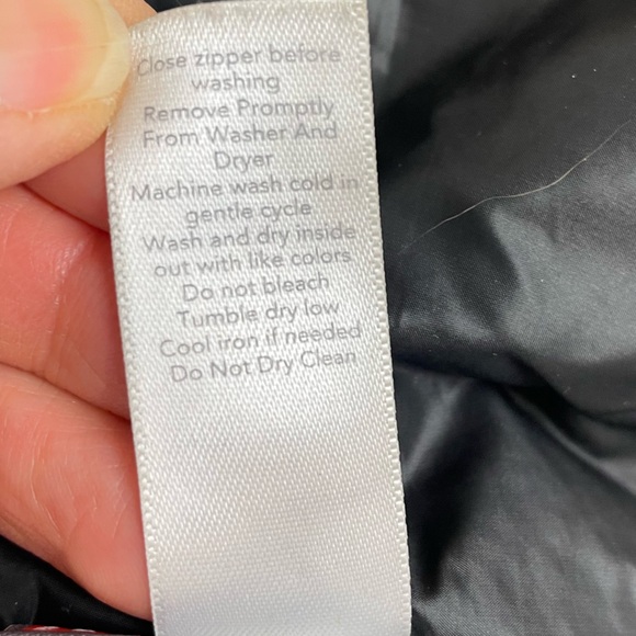 Athleta Mountain Summit Primaloft Women's Black Lightweight Parka - Picture 12 of 15